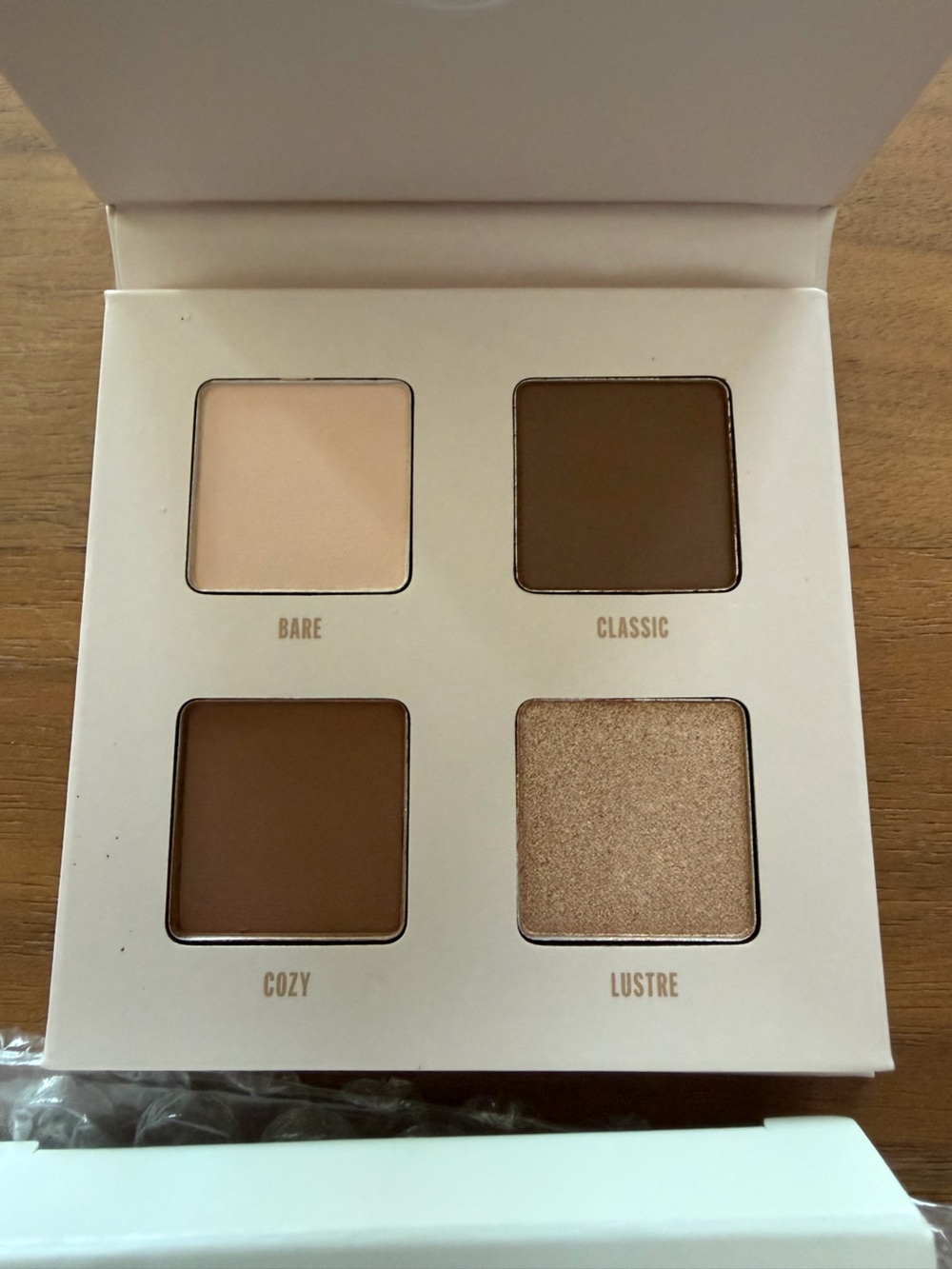 Arbonne Essential Eye Palette in Neutral Tones - Bare, Classic, Cozy, Lustre.NEW - Picture 1 of 3